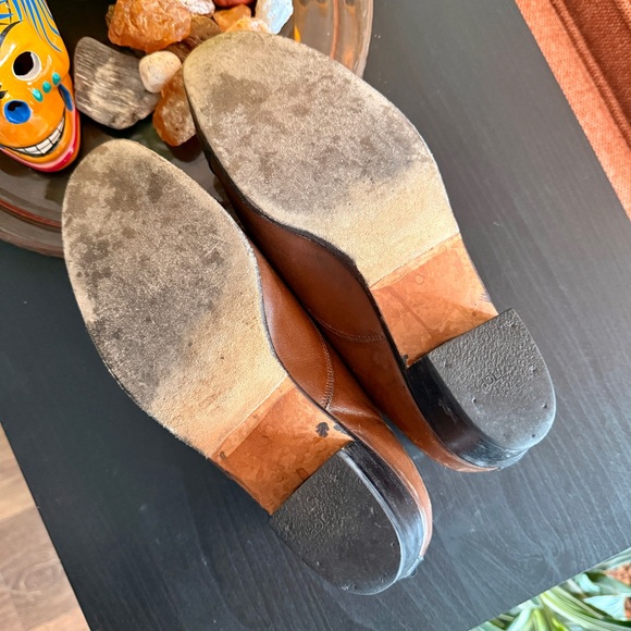 Vintage Brown and Black Women's Loafers - Picture 5 of 5